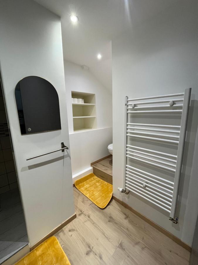 Studio Talant Luaran gambar